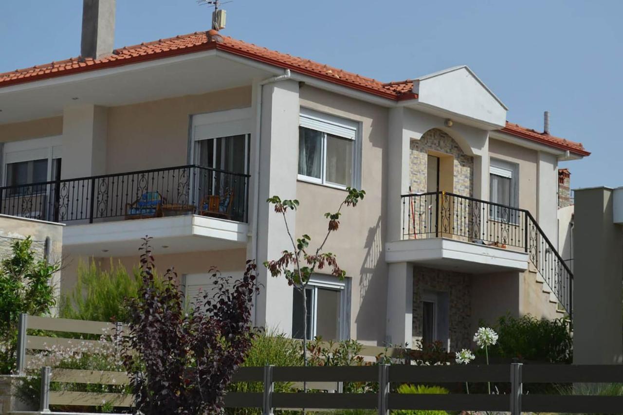 Lemon Beach Front Apartment, Nikiti المظهر الخارجي الصورة