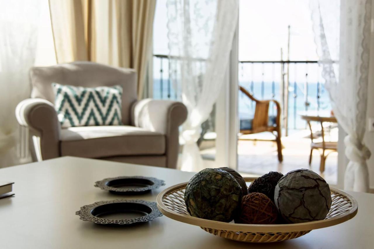 Lemon Beach Front Apartment, Nikiti المظهر الخارجي الصورة