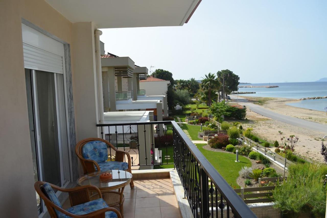 Lemon Beach Front Apartment, Nikiti المظهر الخارجي الصورة